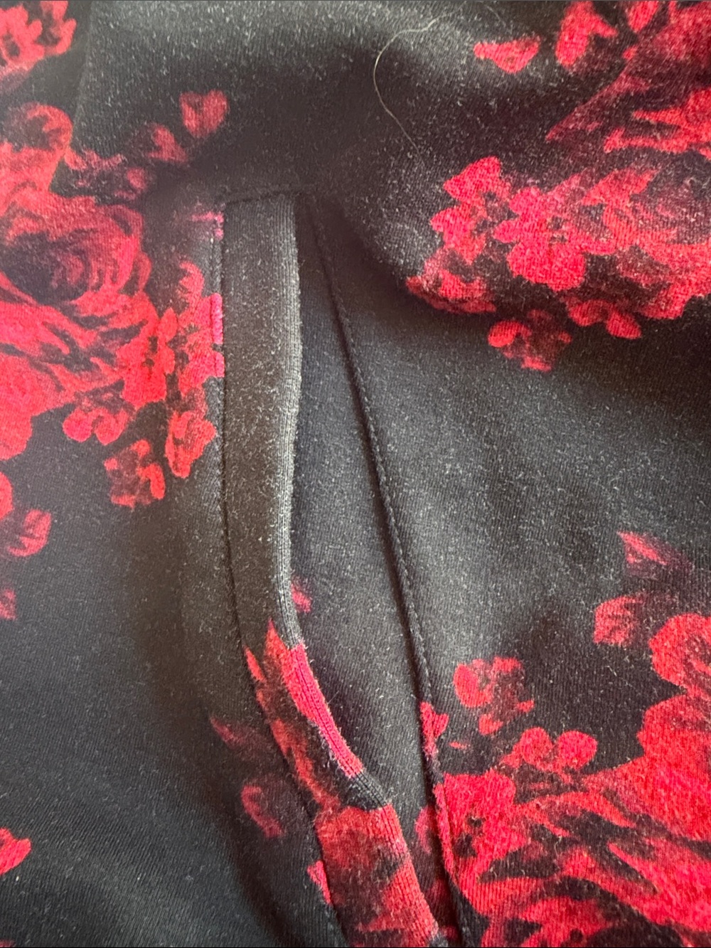 Torrid Active Size 2 Black Red Rose Floral Full-Zip Track Jacket - Picture 6 of 8